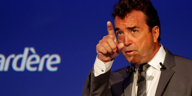 Depuis qu'Arnaud Lagardère a pris les commandes du groupe éponyme, en 2003, son chiffre d'affaires est passé de 12 à 7 milliards d'euros.