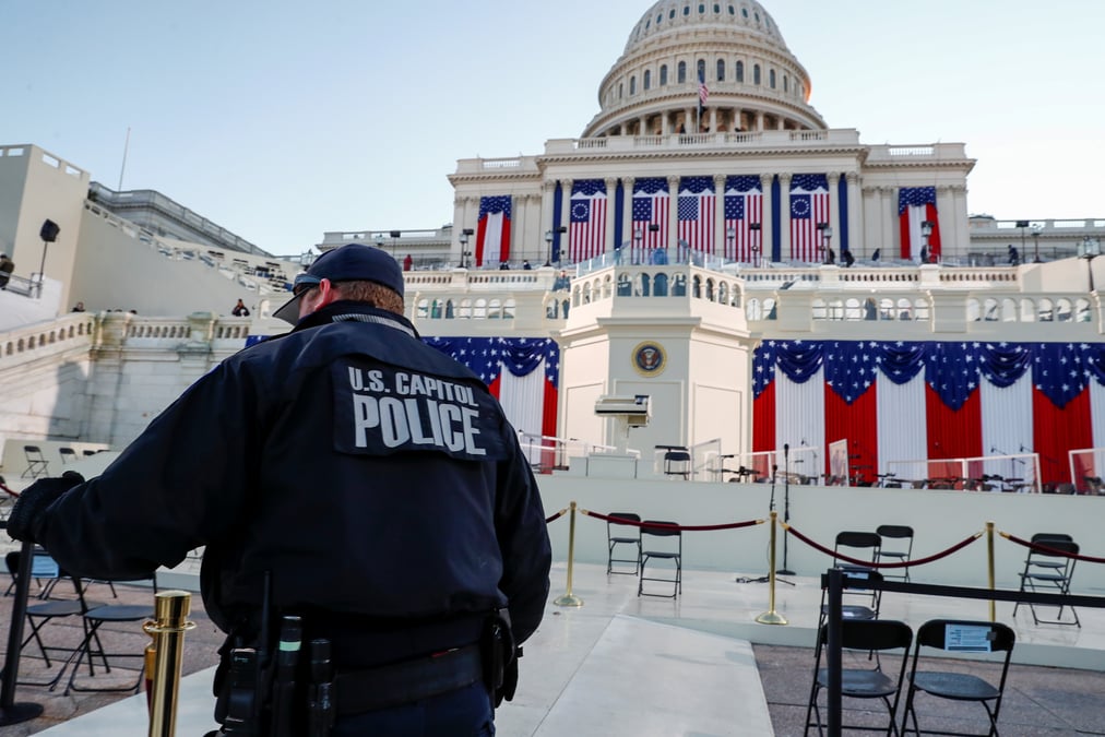 Usa: la police du capitole demande pardon pour les "defaillances" du 6 janvier