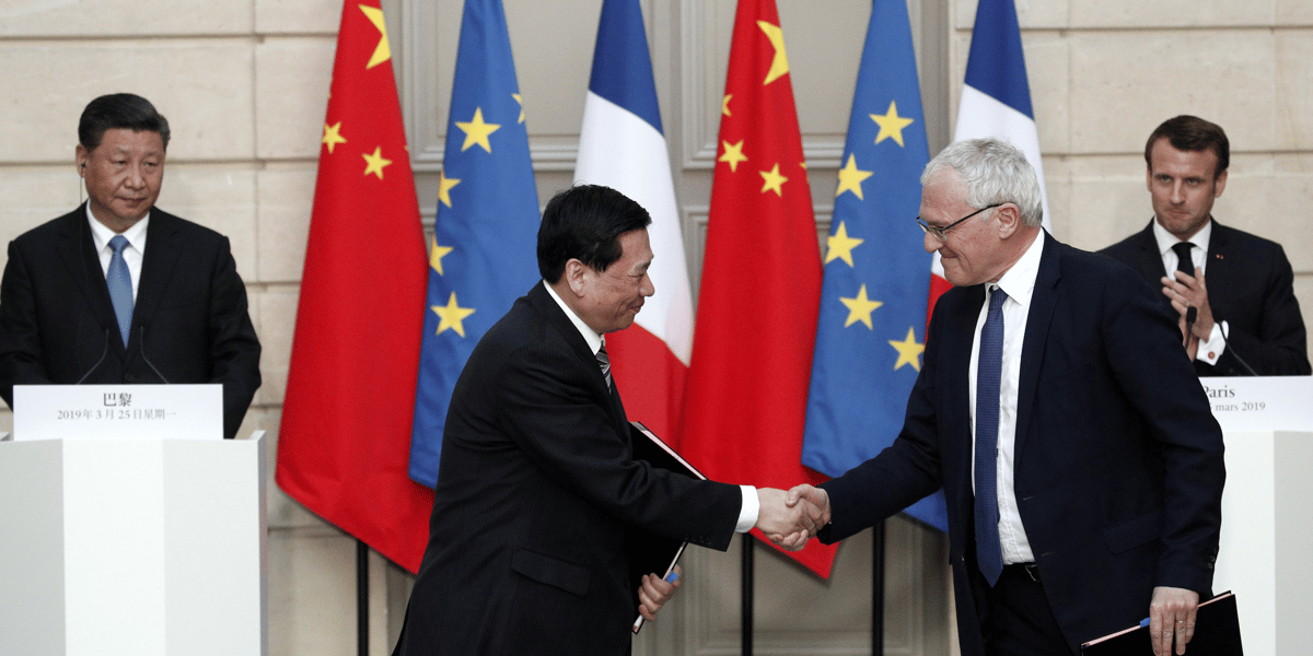 Jean-Bernard Levy, PDG d'EDF, et Wang Xiangxi, President of China Energy Investment
