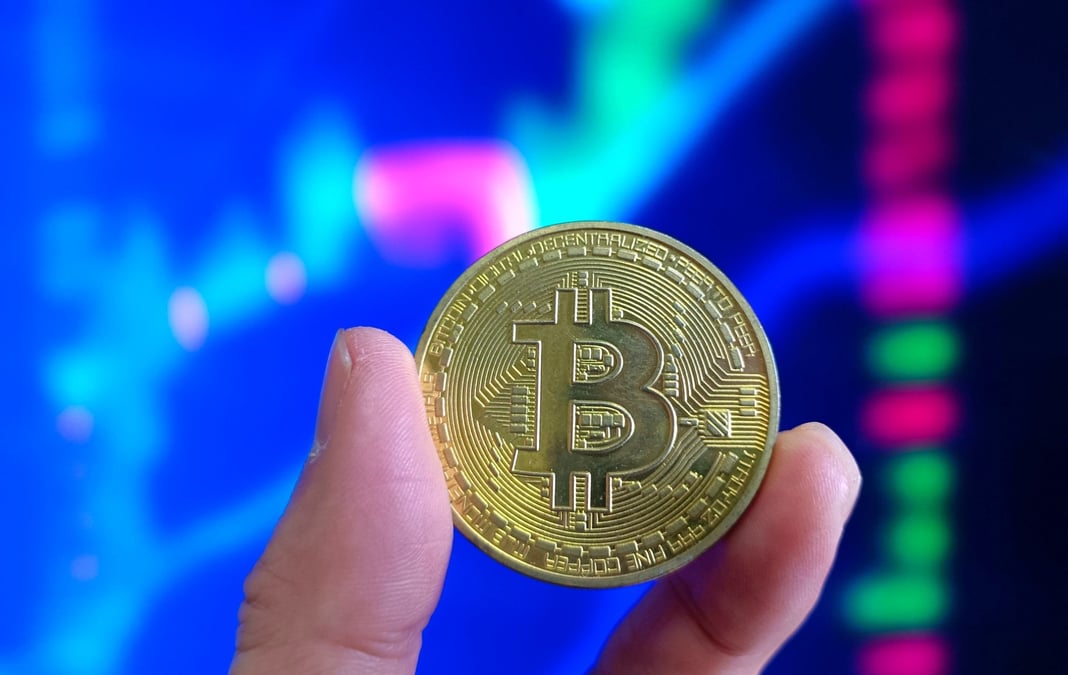 Pour l'heure, le gouvernement américain détient quelque 160.000 bitcoins, soit près de 9 milliards de dollars aux cours actuels.