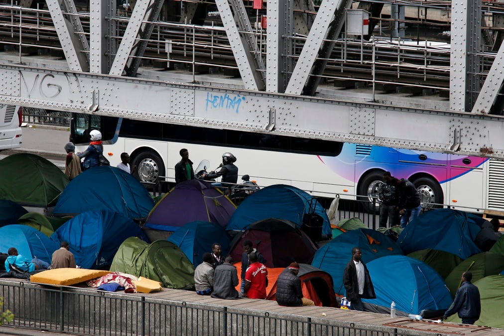 Evacuation d'un camp de migrants a paris