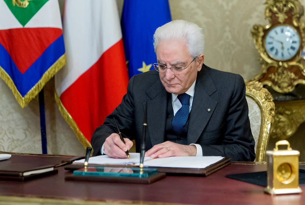 Le president italien demande aux partis du "concret"