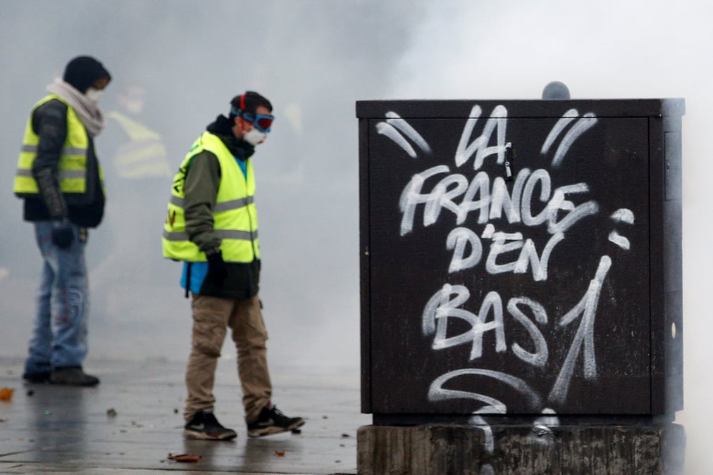 Des "gilets jaunes" veulent une sortie a la crise