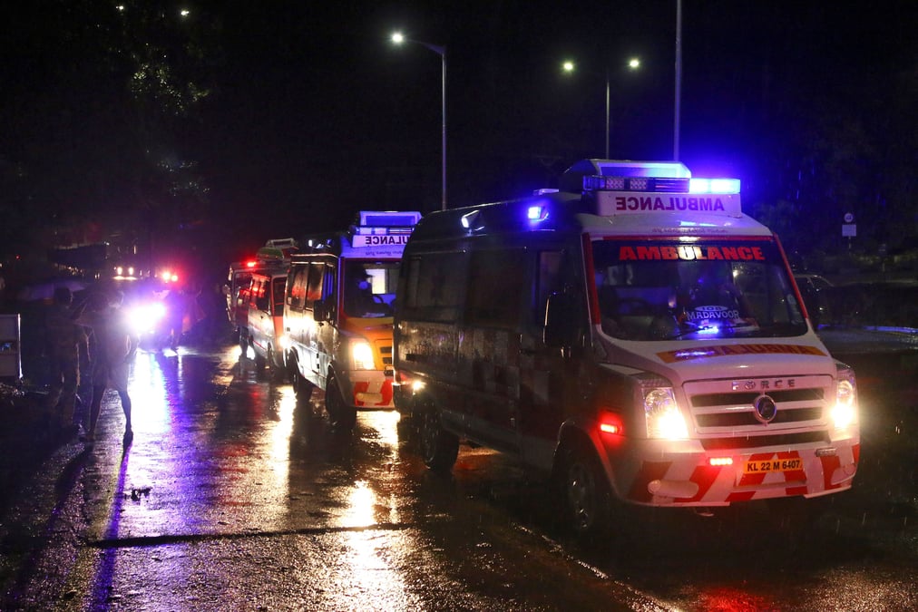 Inde: au moins 15 morts lors de l'atterrissage rate d'un avion d'air india