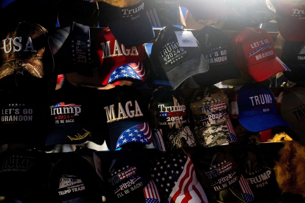 Le candidat presidentiel republicain et ancien president des etats-unis, donald trump, fait campagne a grand rapids