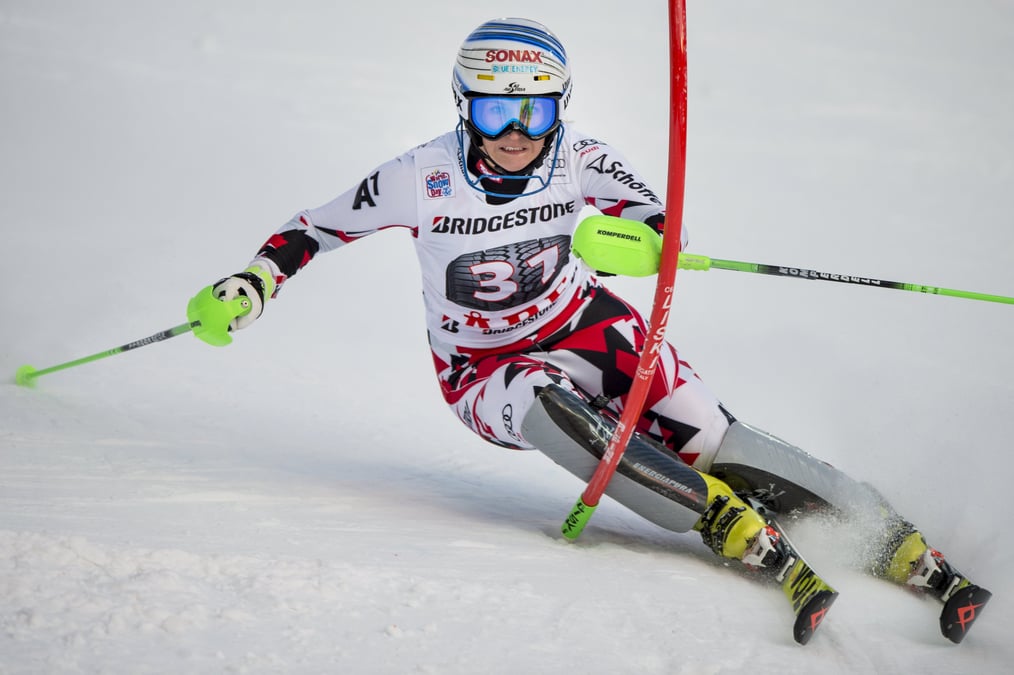 Eva-maria brem remporte le geant de courchevel, desillusion pour tessa worley
