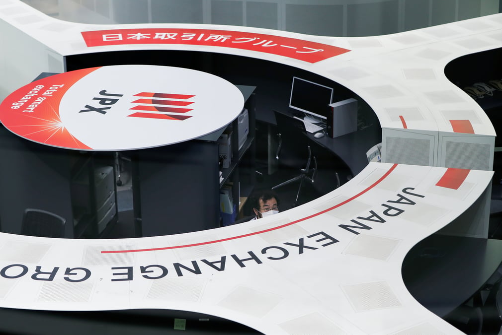 A tokyo, le nikkei finit en baisse de 0,39%