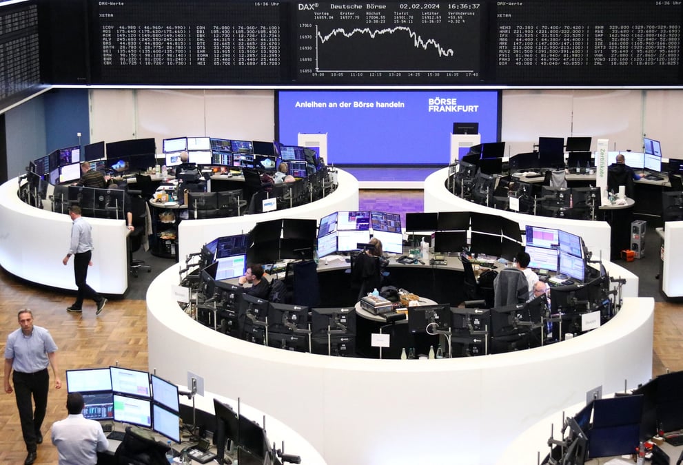 Photo d'archives du graphique dax de l'indice boursier allemand represente a la bourse de francfort
