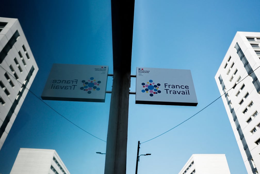Une agence france travail a paris