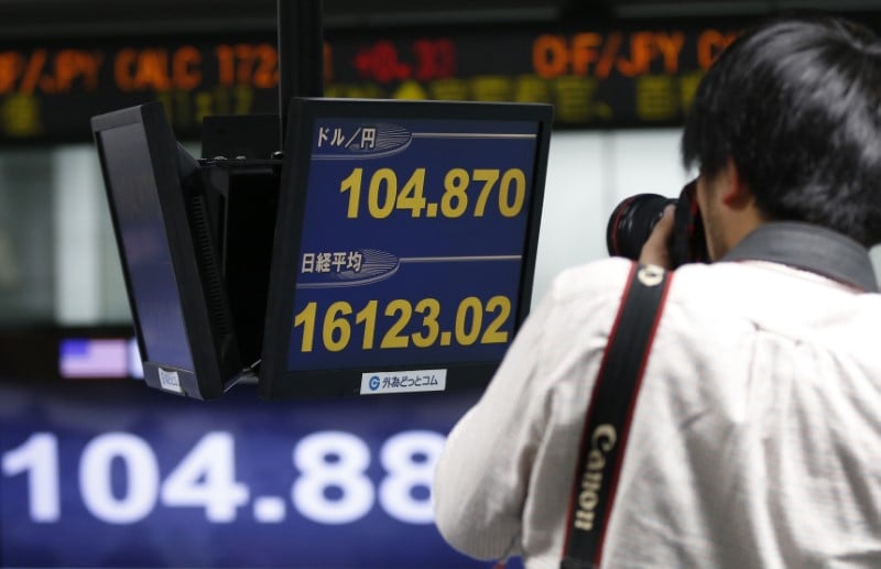 La bourse de tokyo termine sur une note stable