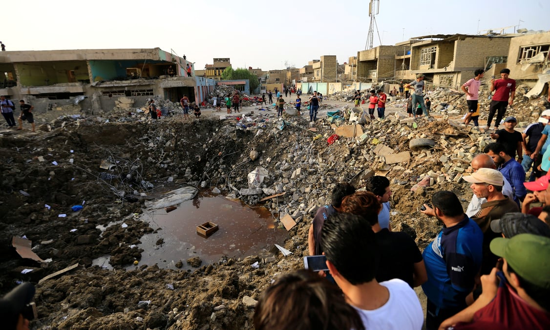 Au moins 18 morts dans une explosion a bagdad selon une source policiere