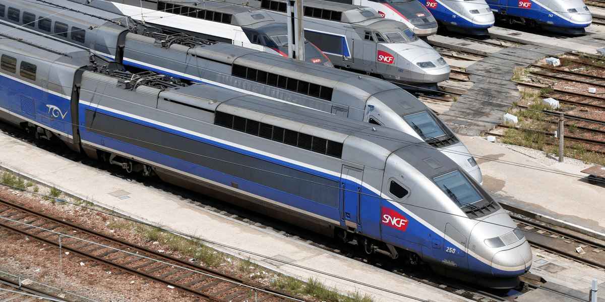 La SNCF est l'un des clients historiques de Valdunes, fabricant français de roues et d'essieux de trains, de métros et de tramways.