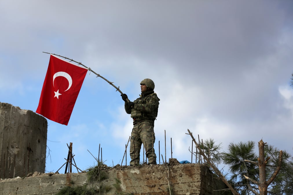 Des operations suspendues dans l'est syrien a cause d'afrin, dit le pentagone
