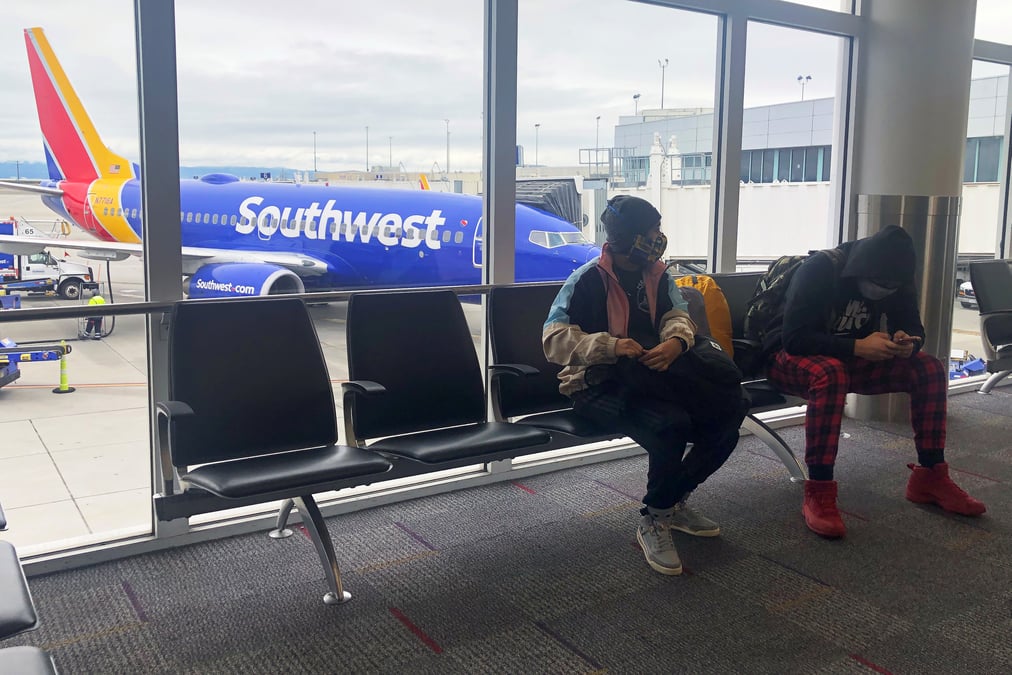 Lourdes pertes annuelles pour american et southwest airlines