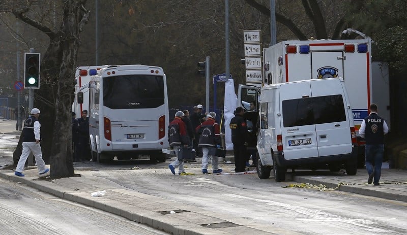 Attentat a la voiture piegee dans le centre d'ankara