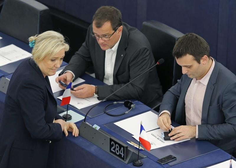 Assistants parlementaires fn: prejudice evalue a 5 millions d'euros