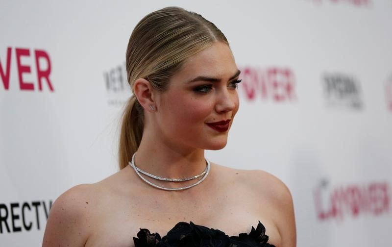 Le co-fondateur de guess accuse de harcelement par kate upton