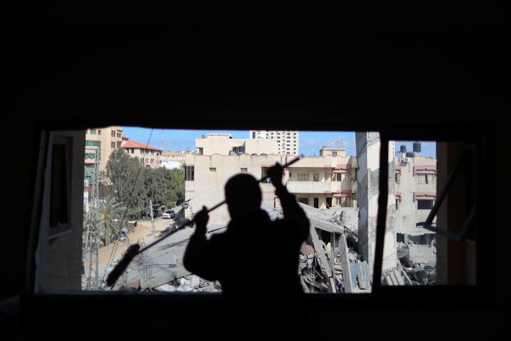 Malgre ses divisions, l'ue veut appeler au cessez-le-feu en israel