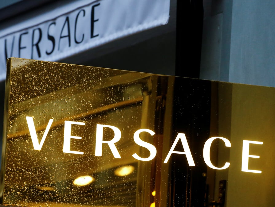 Capri releve ses previsions de benefices pour l'annee grace aux ventes de michael kors et versace