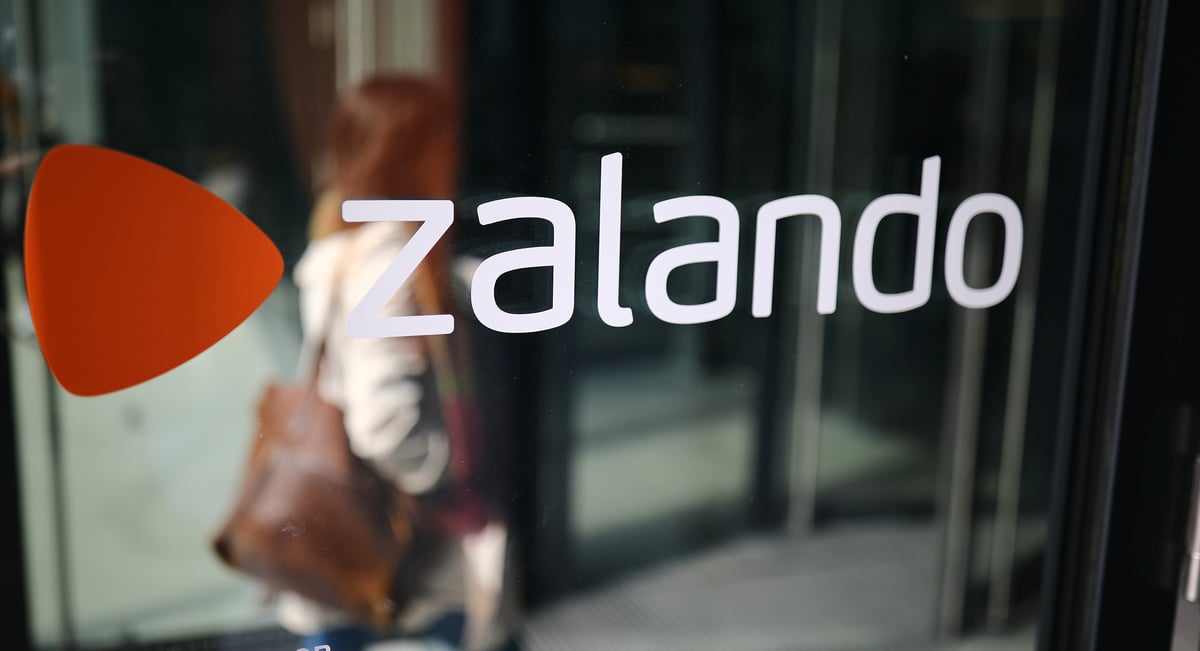 Zalando releve ses previsions annuelles, apres un bond des visites au deuxieme trimestre