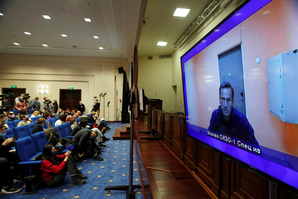 Russie: navalny dit ne pas avoir pu consulter son avocat en prive