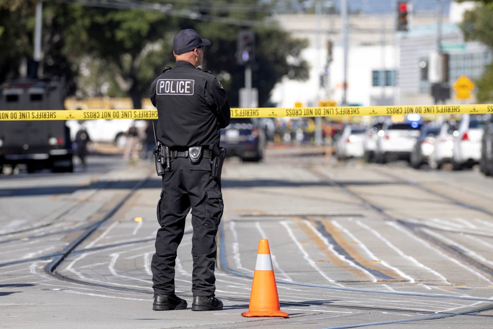 Etats-unis : le bilan de la fusillade de san jose, en californie, s'alourdit a 9 morts, selon nbc bay area