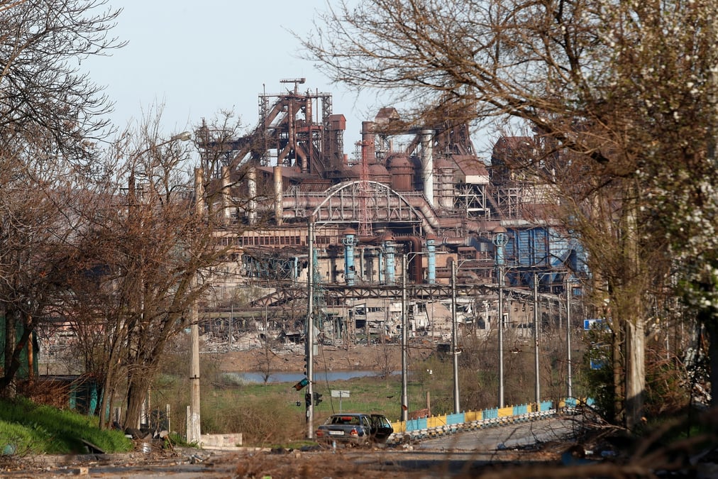 Poursuite des bombardements sur l'usine azovstal de marioupol, dit un responsable local