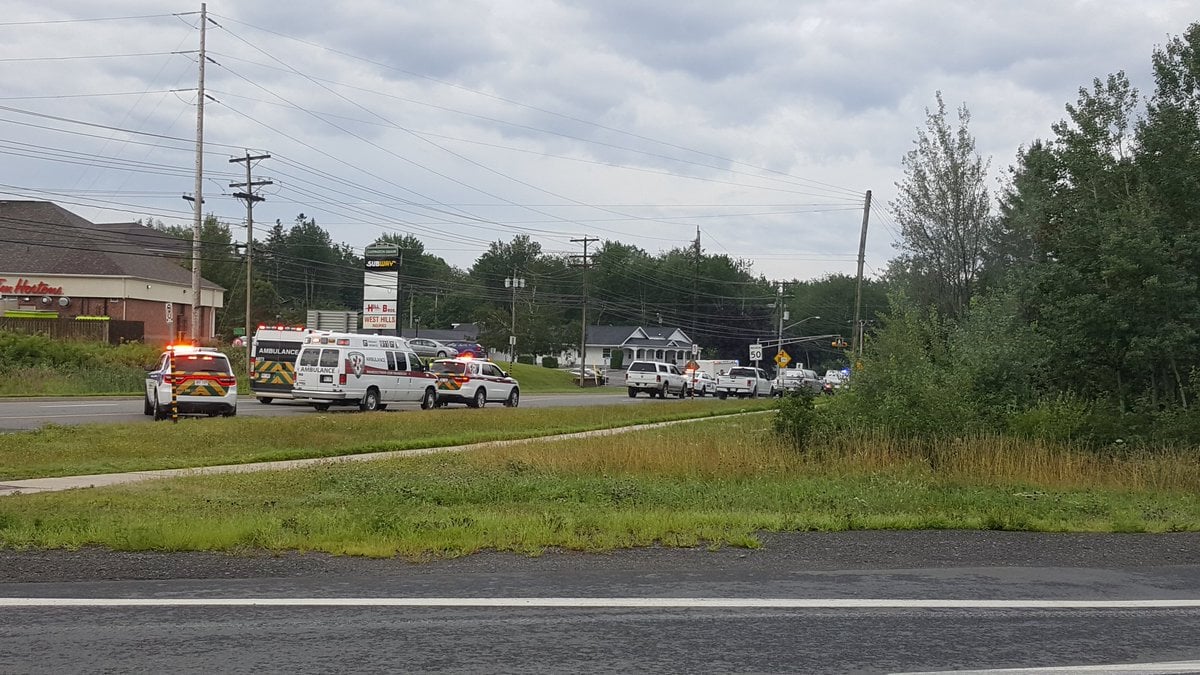 Fusillade en cours dans l'est du canada, au moins quatre morts