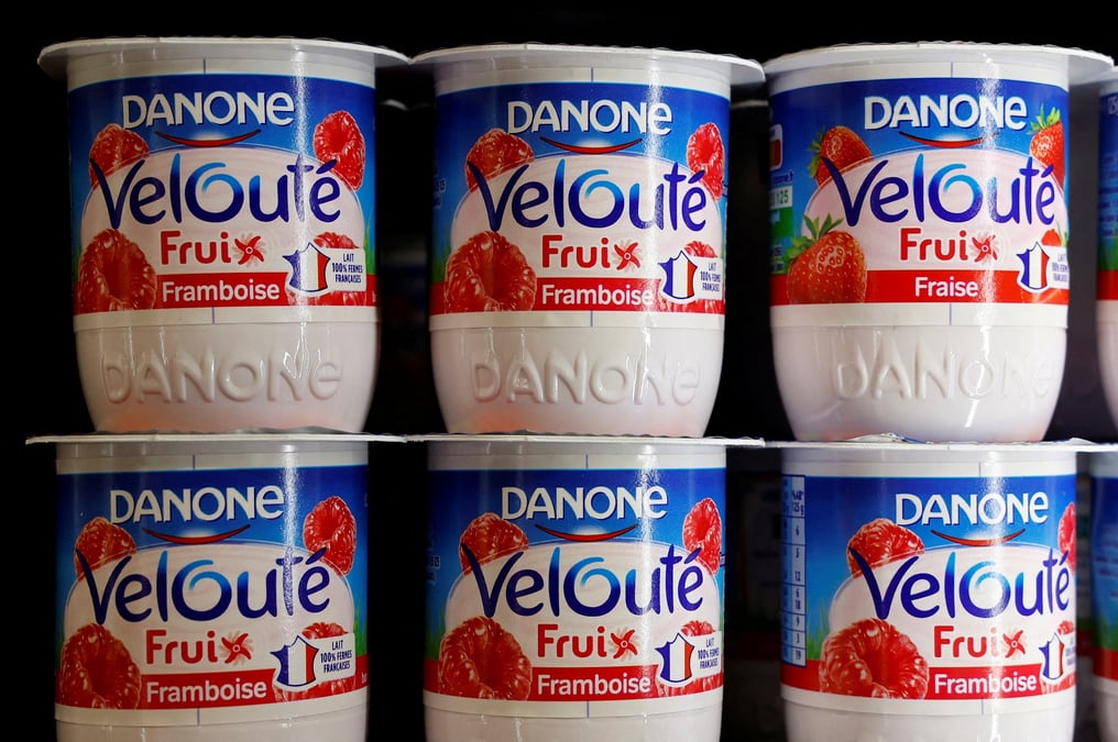 Produits laitiers du groupe alimentaire francais danone dans un supermarche a nice