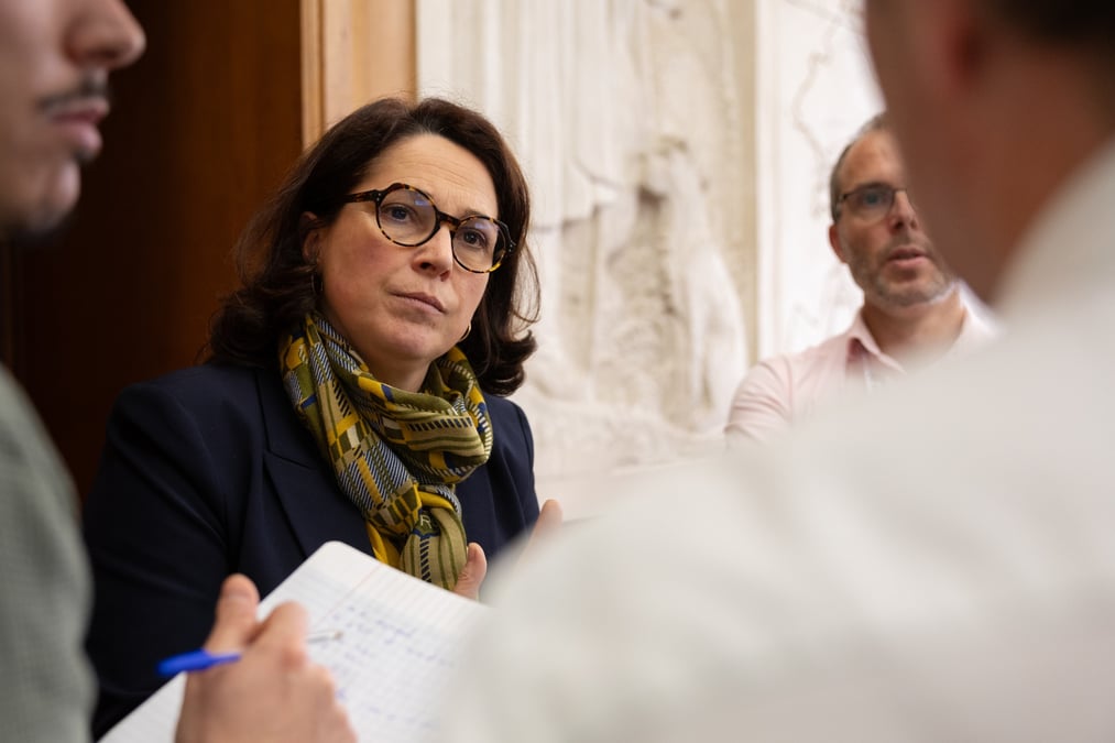 La secrétaire d'État chargée du Numérique, Marina Ferrari, était à Toulouse ce jeudi 2 mai, pour écouter les entreprises sur la future directrice NIS 2 qui touche à la cybersécurité.