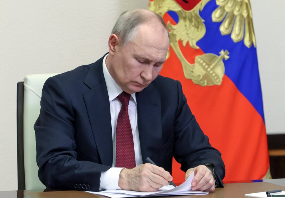 Vladimir Poutine a insisté ce lundi sur le fait que ces pourparlers russo-américains avaient pour but de « renforcer la confiance » entre Moscou et Washington.
