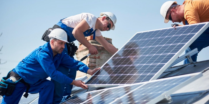 L’amendement voté le 19 ’juin 2025 à l’Assemblée nationale et visant à instaurer un moratoire sur les énergies renouvelables a mis le feu aux poudres.