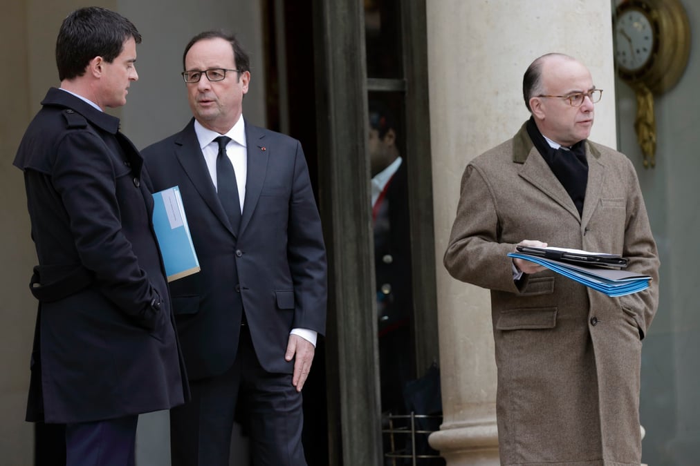 Valls evoque de premieres pistes pour renforcer la lutte anti-terroriste