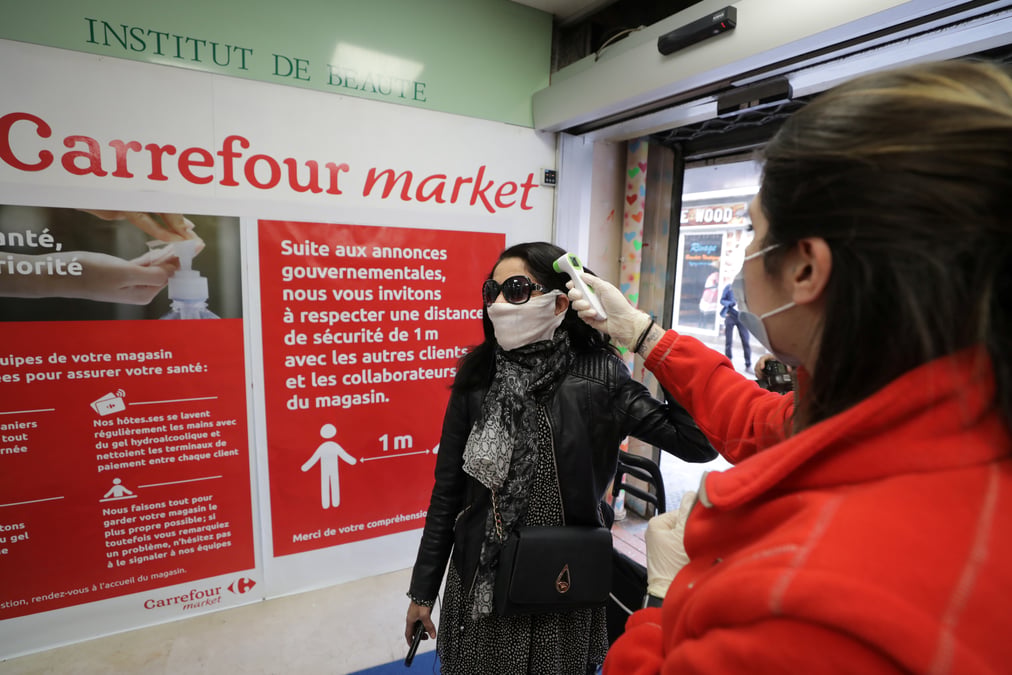 Rejet d'un recours visant a interdire la vente de bien non-essentiels chez carrefour