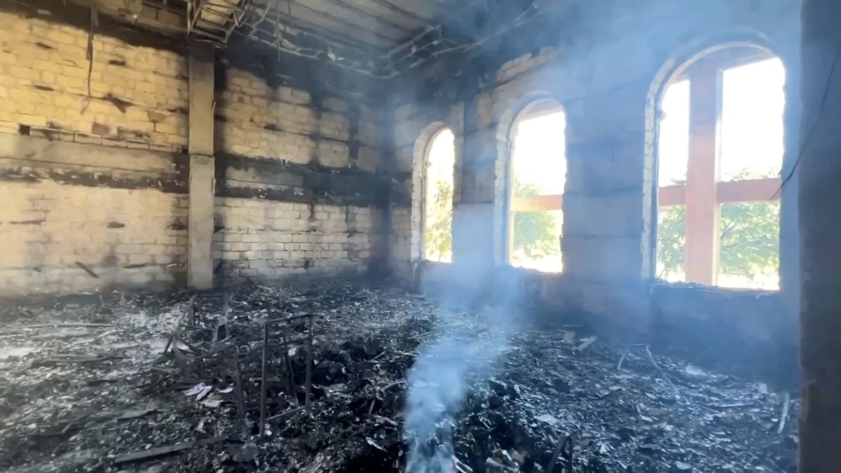 Synagogue de derbent apres une attaque par des hommes armes et un incendie