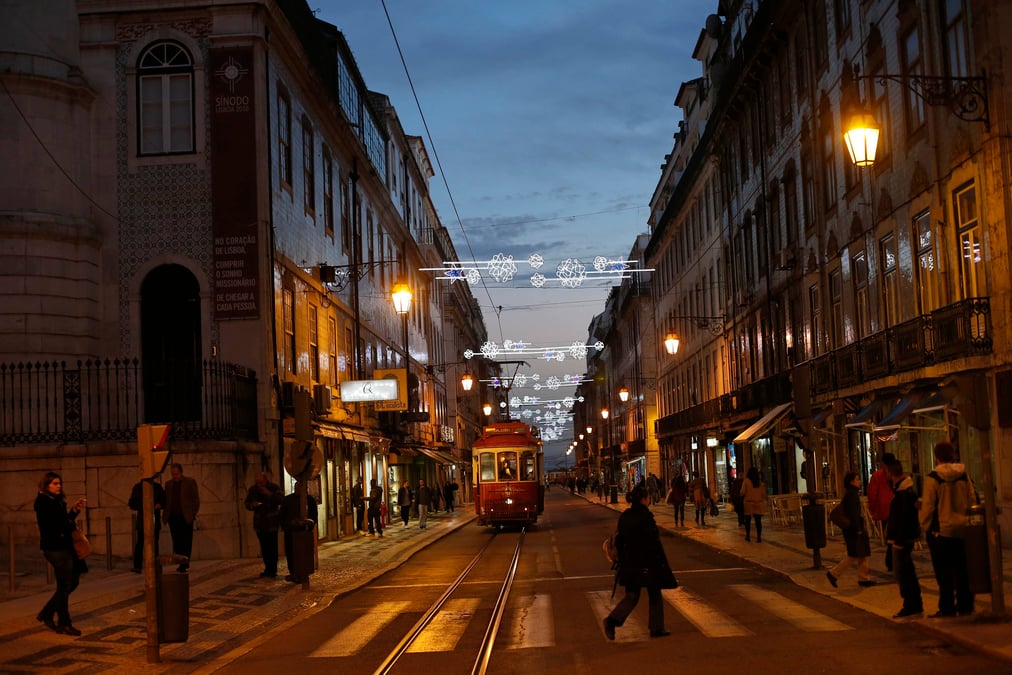 Recul du deficit budgetaire du portugal, a 4,3% sur un an