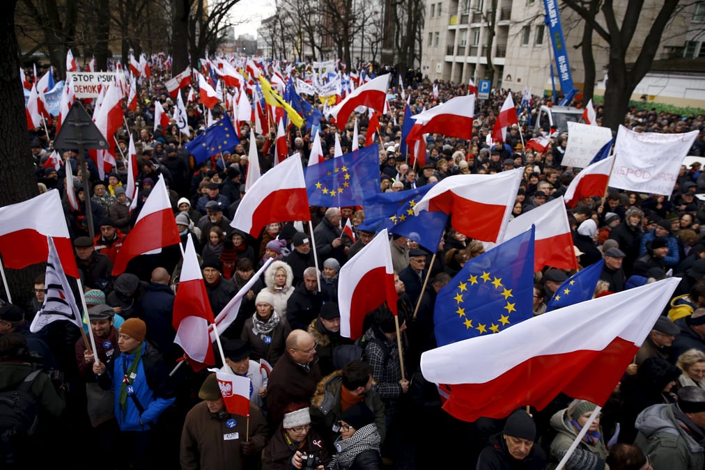 Grande manifestation antigouvernementale a varsovie