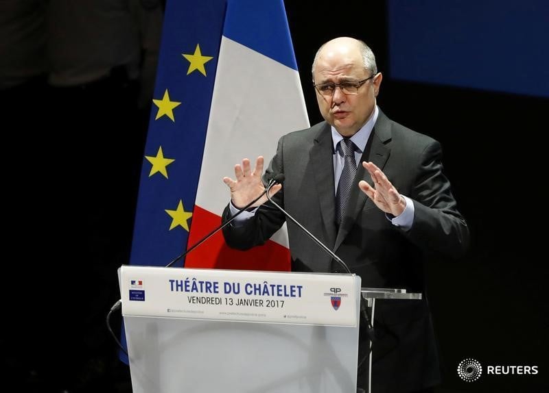 Le roux parle de baisse de la delinquance en france depuis cinq ans
