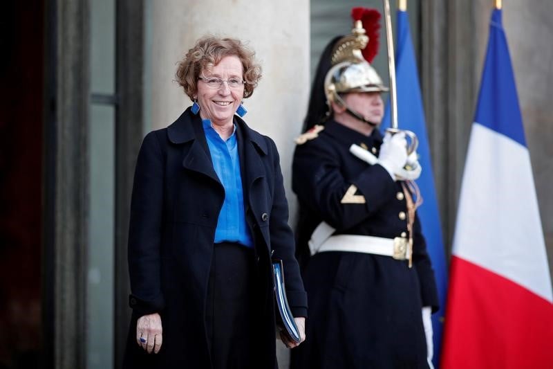 Une reforme des emplois aides perfectible, dit la cour des comptes