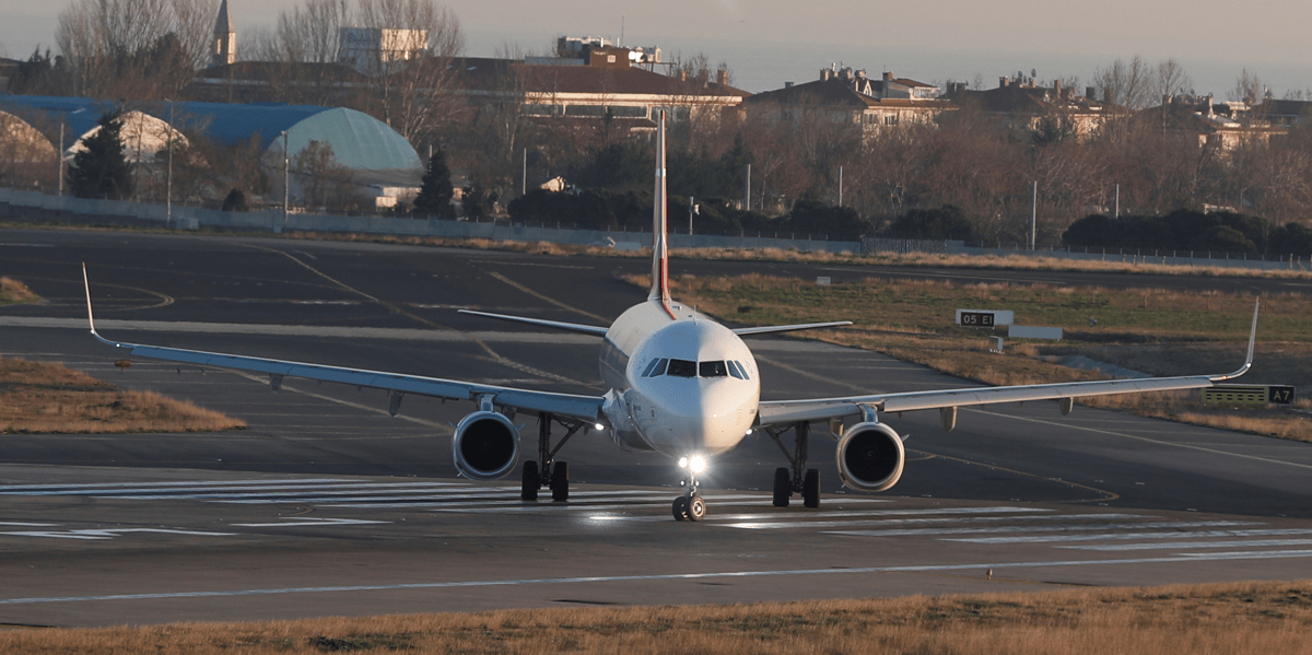 Airbus, taxiing, tarmac, aérien, piste, aéroport, roulage,