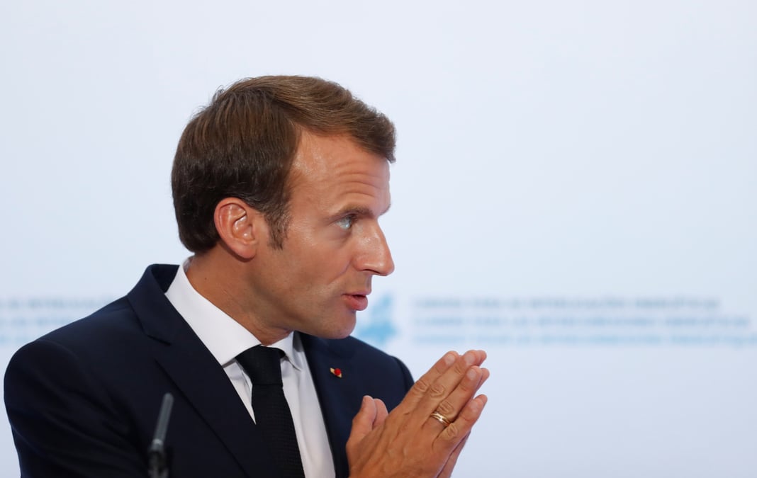 Macron fait des propositions a poutine pour regler le cas sentsov