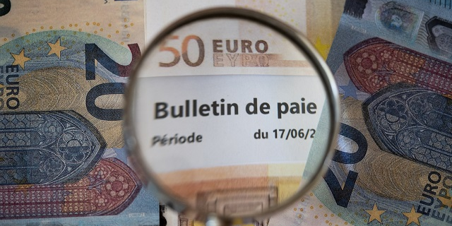 Pour rappel, le point d’indice sert de base au calcul du traitement des fonctionnaires. Il avait été augmenté de 3,5% en juillet 2022.