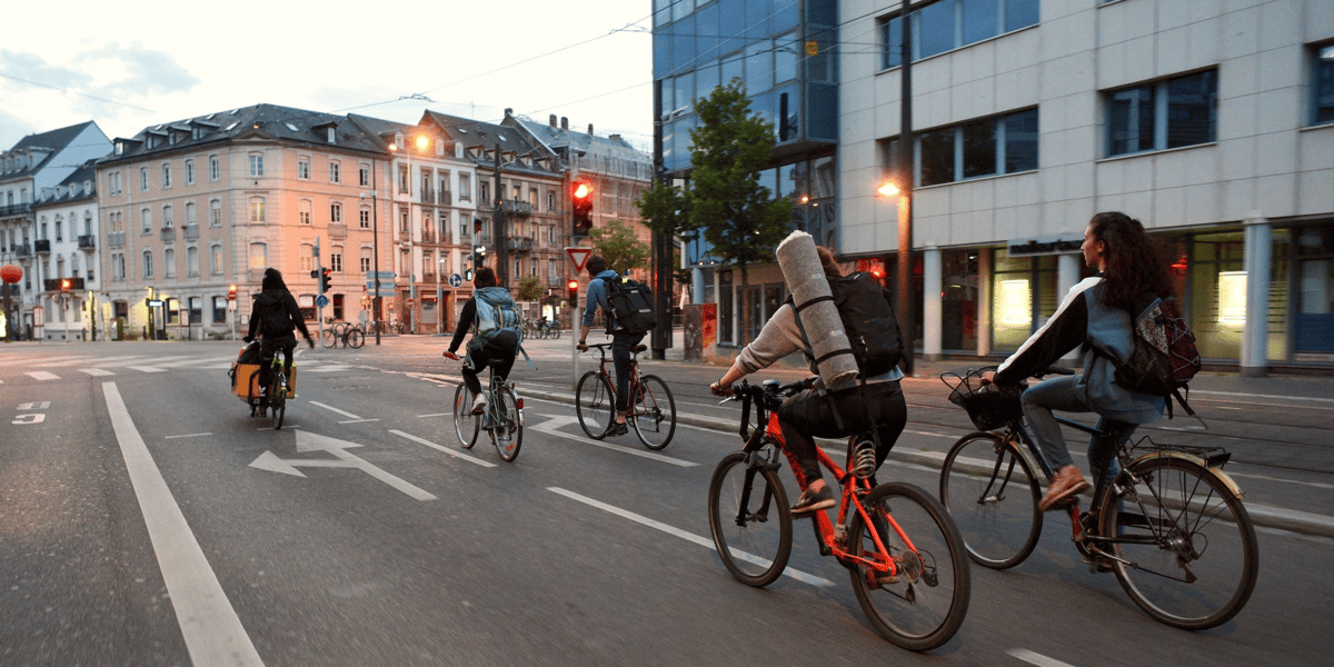 Des cyclistes à Strasbourg.