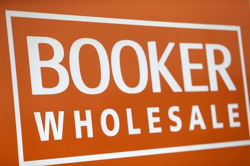 Enquete approfondie sur le rachat de booker par tesco