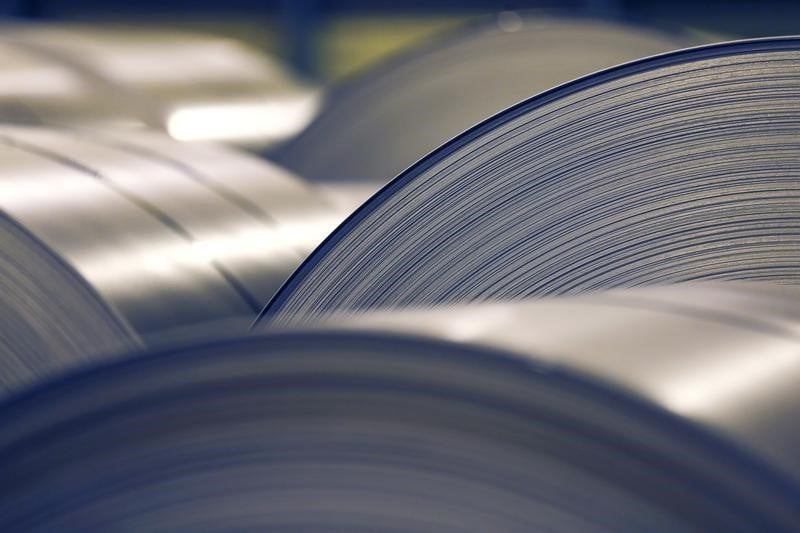 Arcelotmittal abaisse ses previsions 2015