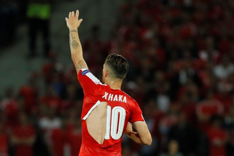 Maillots des suisses dechires, puma enquete