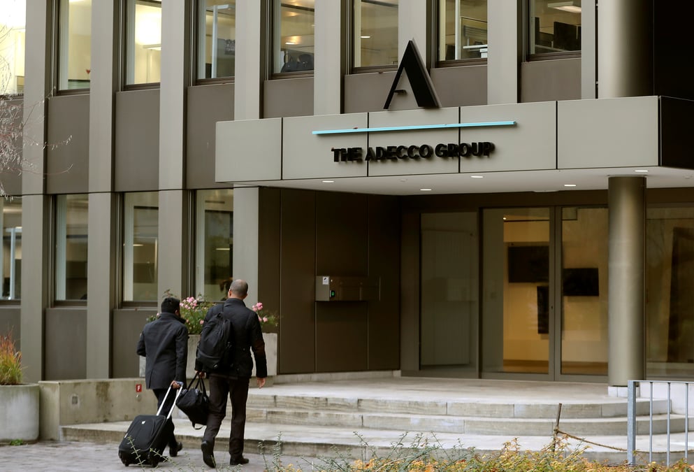 Adecco constate un ralentissement de sa croissance organique