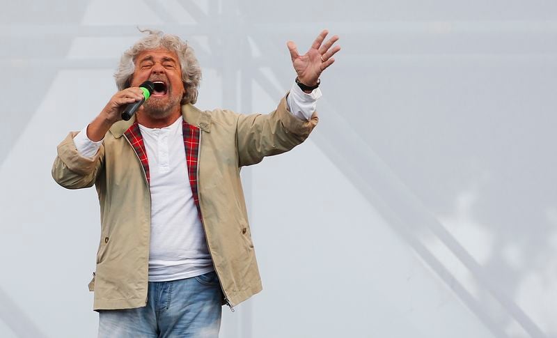 Le M5S choisit de siéger avec l'UKIP au Parlement européen