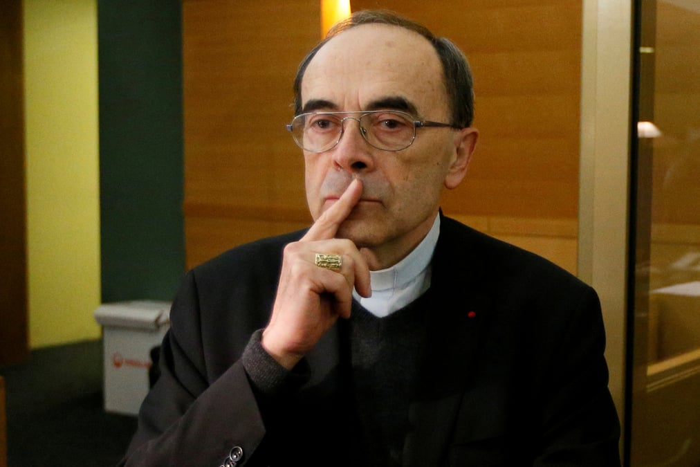 Le cardinal barbarin a ete recu par le pape