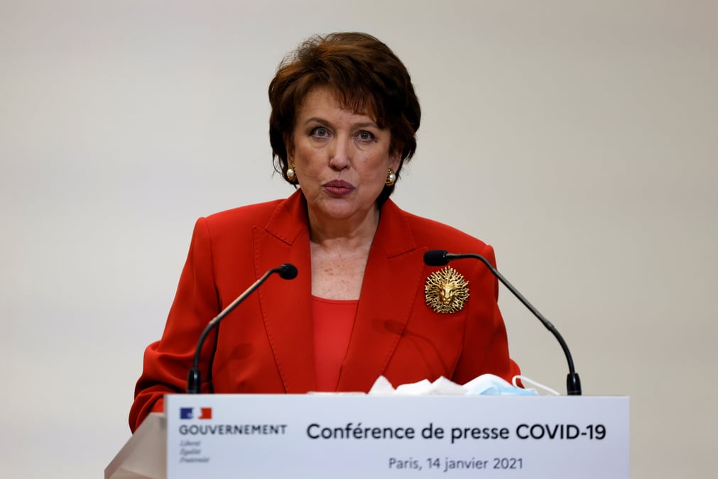 Coronavirus: roselyne bachelot hospitalisee, rapporte l'afp